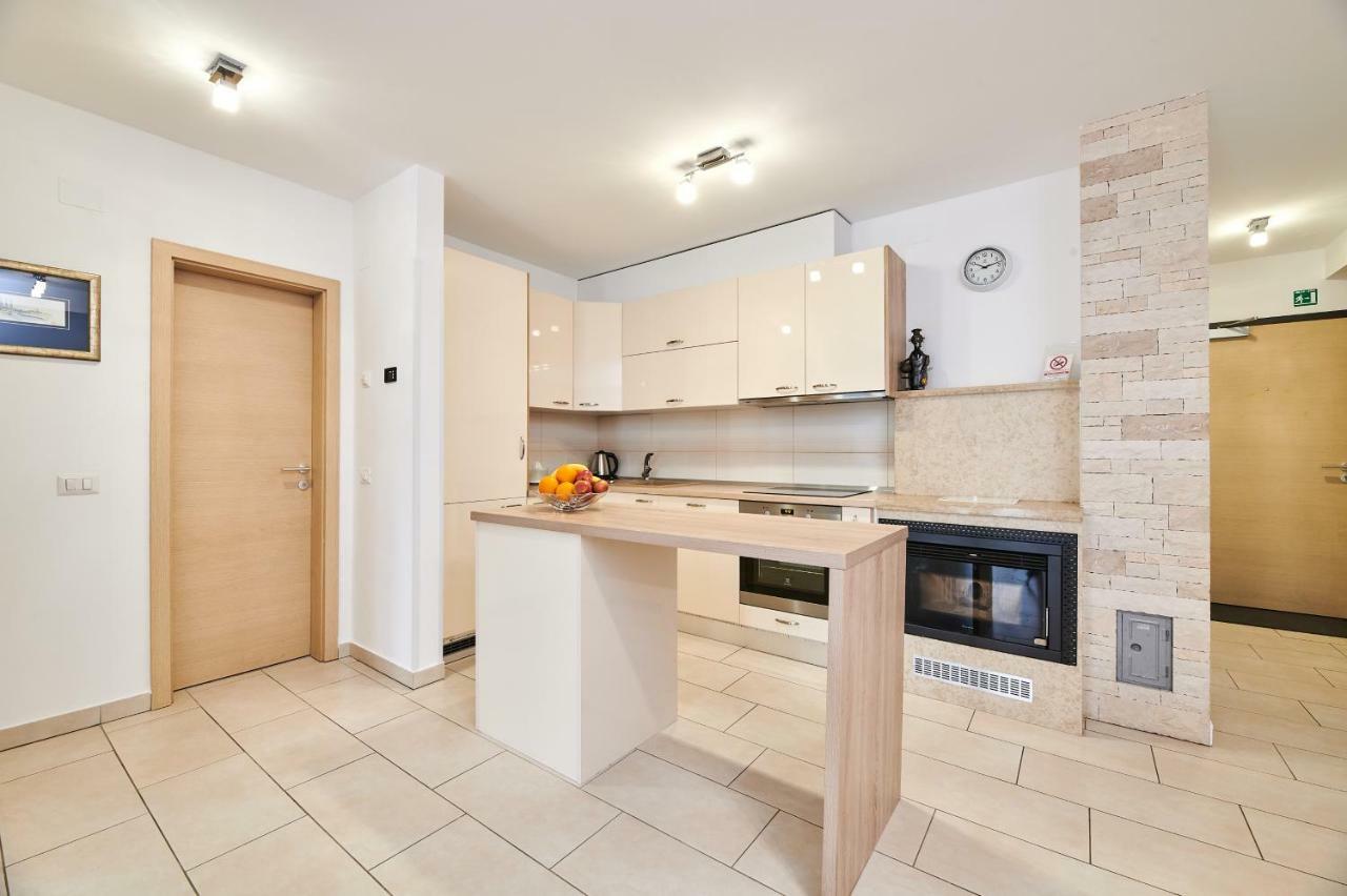 Apartman Leon Umag Kültér fotó